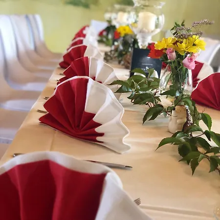 Hainberg Garni فندق 3*