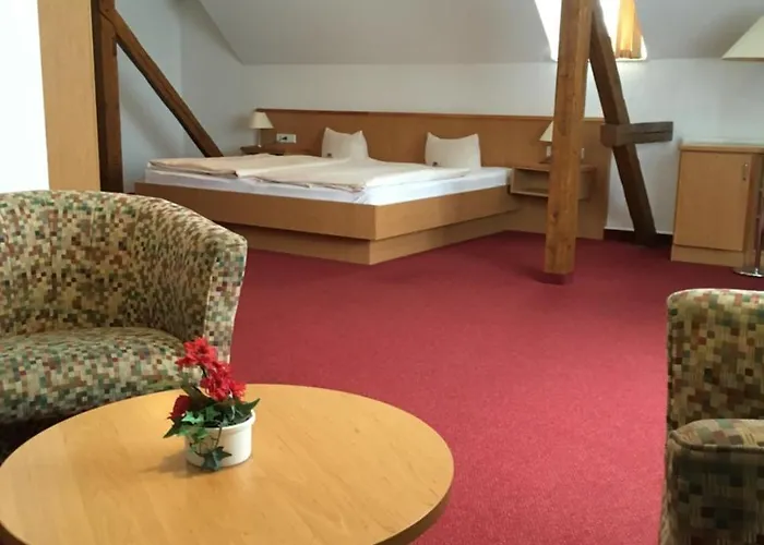 Hainberg Garni Hotel 3*
